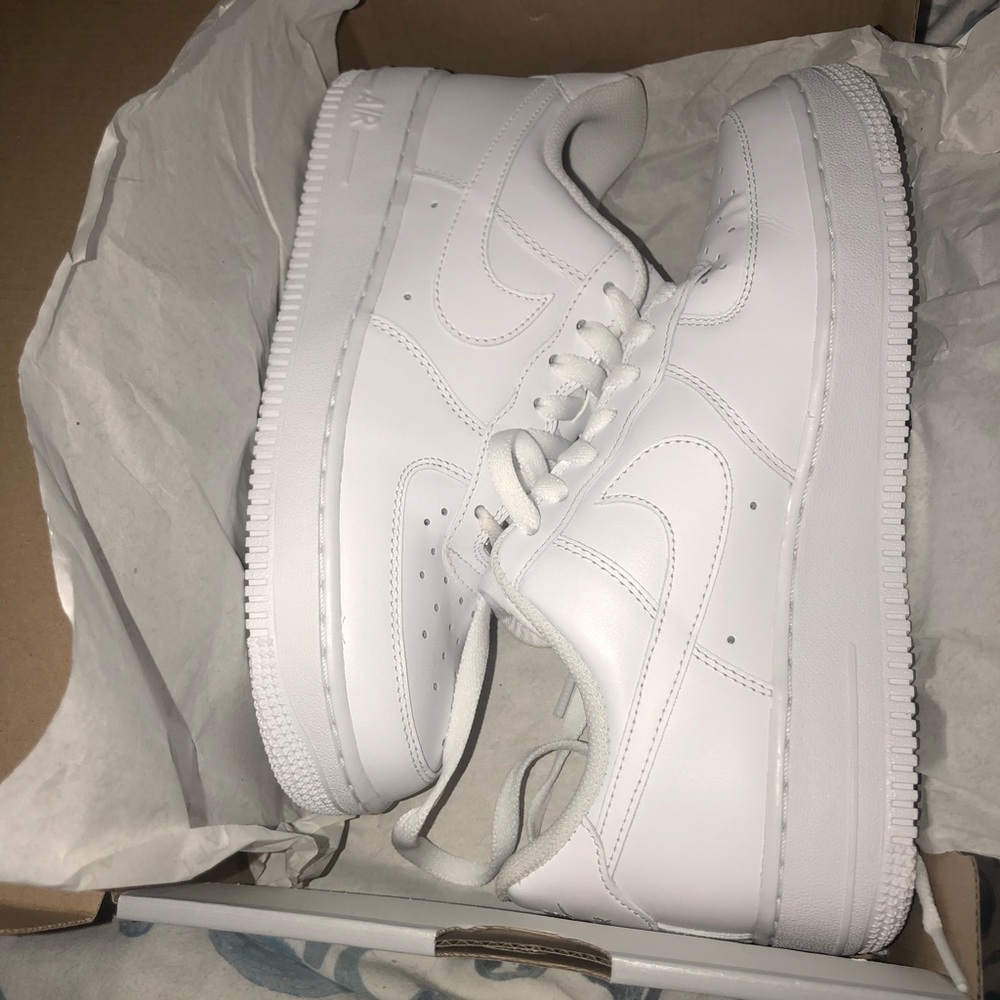 Women’s Nike Air Force size 8.5